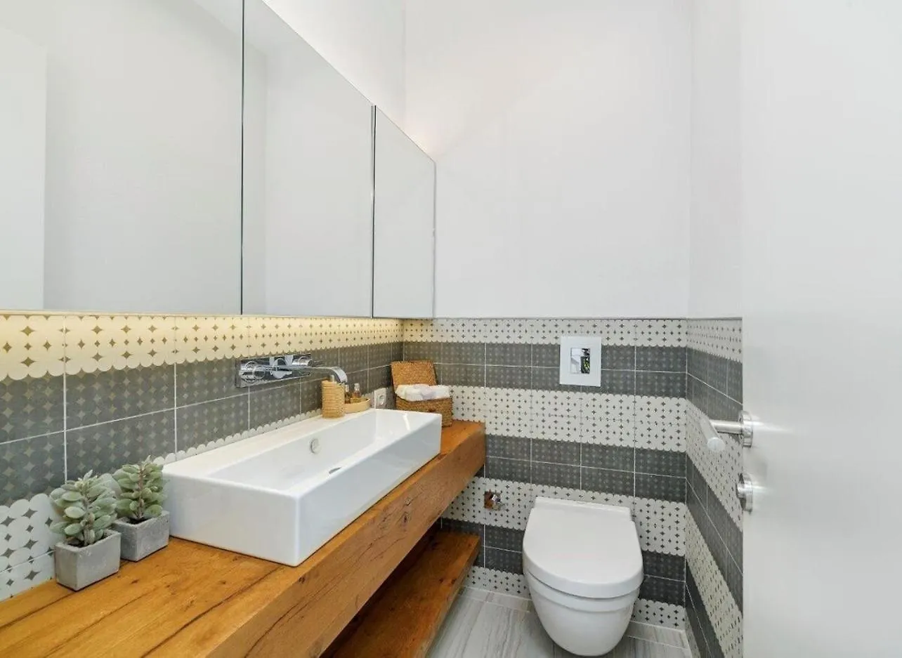 Luxury Modern Oasis Villa W Private Garden! #25 Isztambul